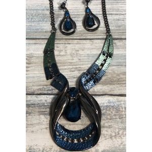 Blue Crystal Gunmetal Waterfall Pendant Chain 18" Necklace‎